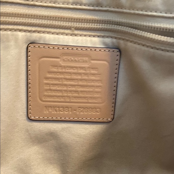 Coach Tan and Cream Tote Bag - Picture 8 of 11